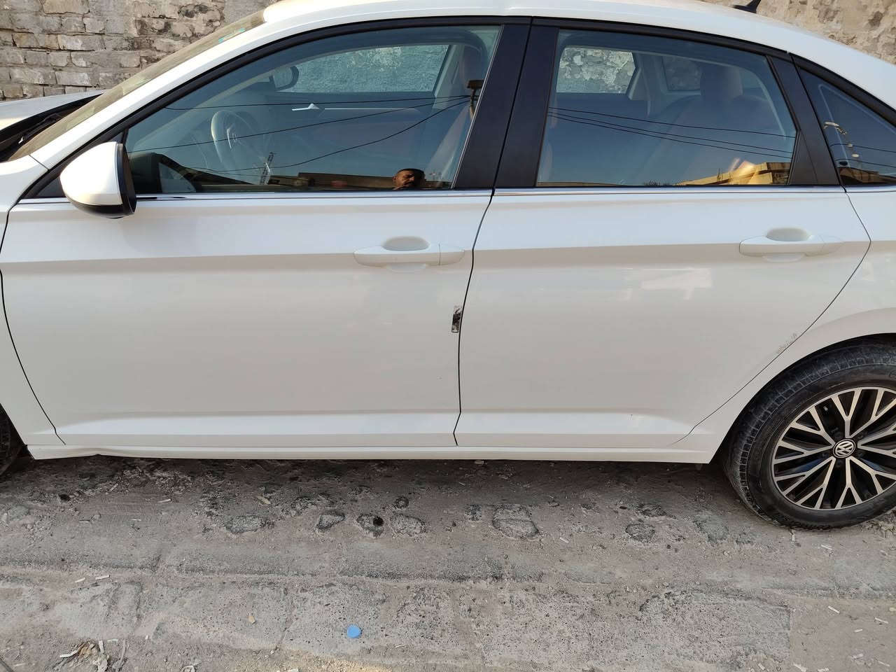 للبيع فقط جيتا موديل 20 رقم بغداد السعر 120 ورقه ***********
