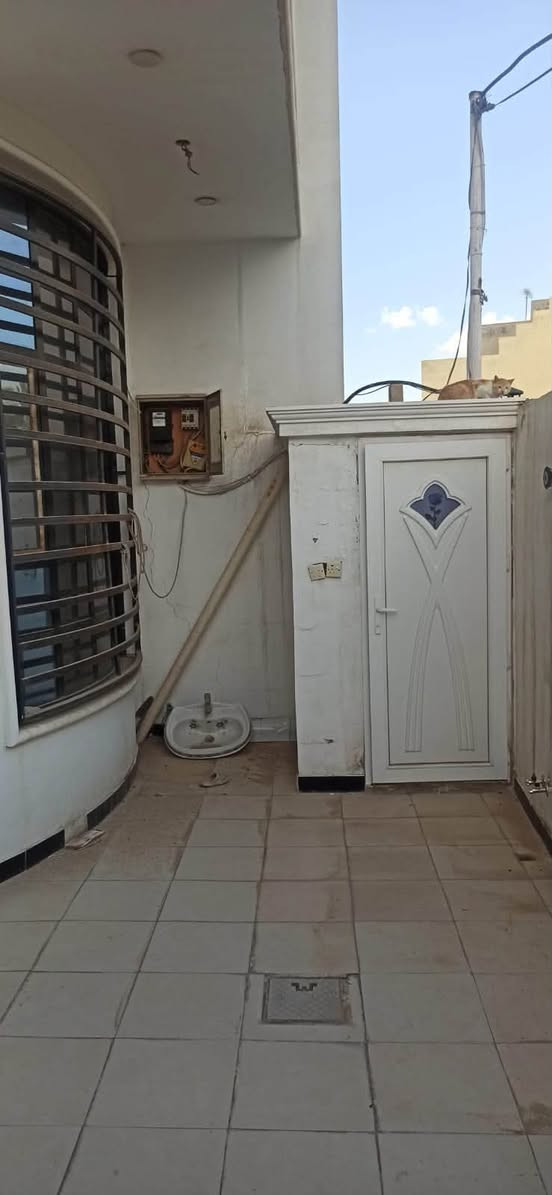 سعر مناسب بالنسبة لاسعار المنطقة 🔥🔥

🌿 دار للبيع    

📍 الموقع: حي الصحة  خلف المدهش 

📐 المساحة : 150 م  
🔻الواجهة : 7.5 م   

⭕️بناء حديث 

📄 جنس العقار: طابو زراعي سند25  

🔻المحتويات :
طابق ارضي // استقبال -غرفة  نوم -مطبخ-هول - مجمع صحيات - 
 ومناور 
طابق ثاني // غرفتين نوم -مجمع صحيات - سطح   

#اكتب #كلمة #سعر #وسوف #يتم #الرد #مباشر

_________________

#للاستفسار اكثر الأتصال آو واتساب:
***********
*********** 
او زيارة مكتب ( #رؤية #المستقبل #للعقار ) 
الكائن في حي الحسين  قرب حلويات لبنان سنتر على اليهودية 
مقابل شركة سما الذهب للتوصيل 
____________________
🔻لمن يرغب في عرض عقاره للبيع أو للايجار طابو صرف او زراعي او تجاري يرجى مراسلتنا 🔻
