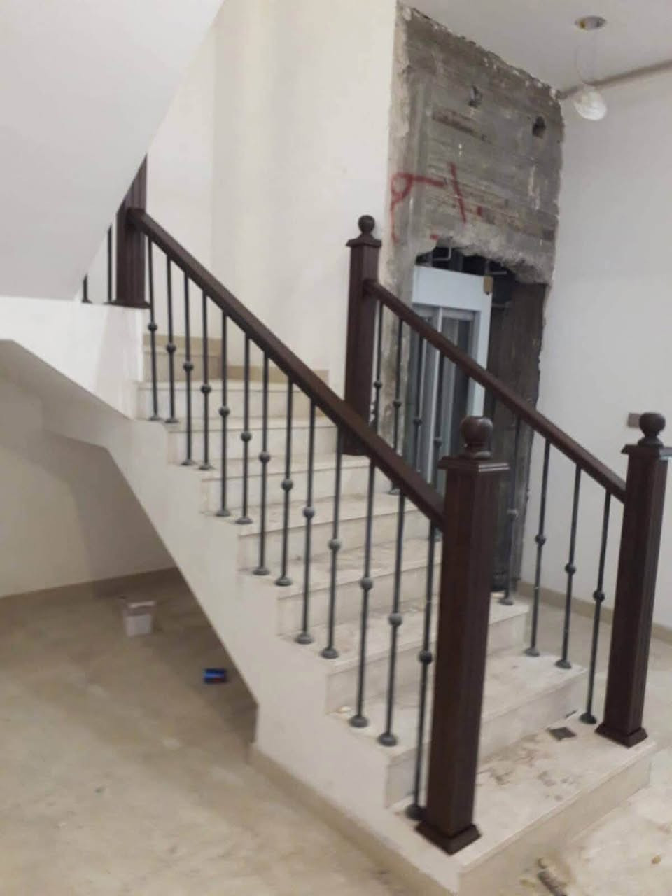 حداد عمل الابواب والشبابيك والمحجرات والسقائف والكيسبان والكرفانات وكل الاعمال الحديديه 

ذوالفقار ***********
