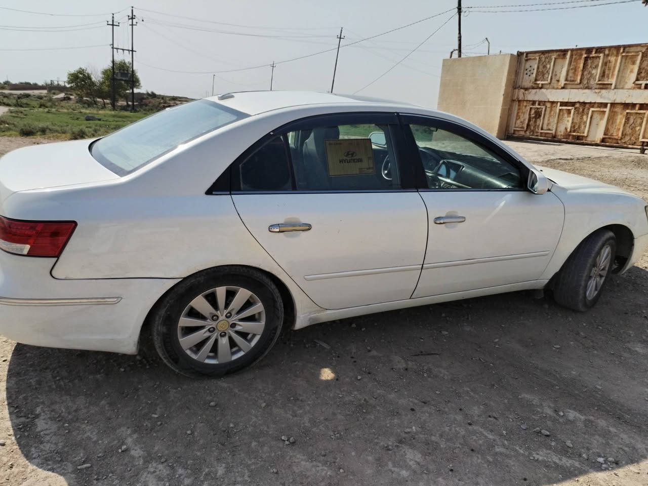 سياره سوناتا للبيع أمريكي موديل ٢٠٠٧ ابيض لؤلؤي جاهزة من كل شي تبريد محرك حداديه رقم واسط مكينة ٤سلندر ٢٤٠٠ انجليزي مكان السيارة في الرفاعي *********** السعر ٩٧

