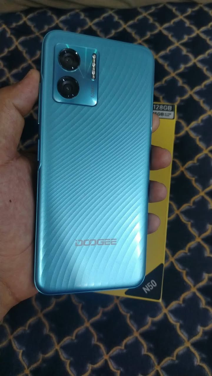 سلام عليكم 
50 (Doogee N50
ذكرا 128داخليه8 جهاز مستخدم كلش قليل مكفول كفاله عام شخط مابي بطاريه4200 شحن سريع تايب سي كامل ملحق شاحنه +كرتونه البيع او مراوس مع فرق ديالئ الخالص ***********
