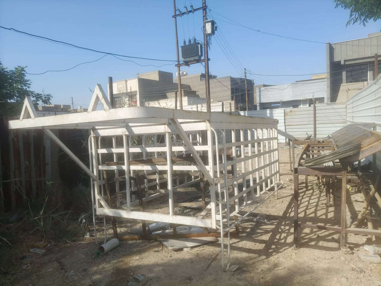 محجر كيه فحل للبيع الرتفاع 110 بوري شغل درجه اولا السعر 400 وبي مجال رقم الهاتف *********** المكان بغداد الكماليه
