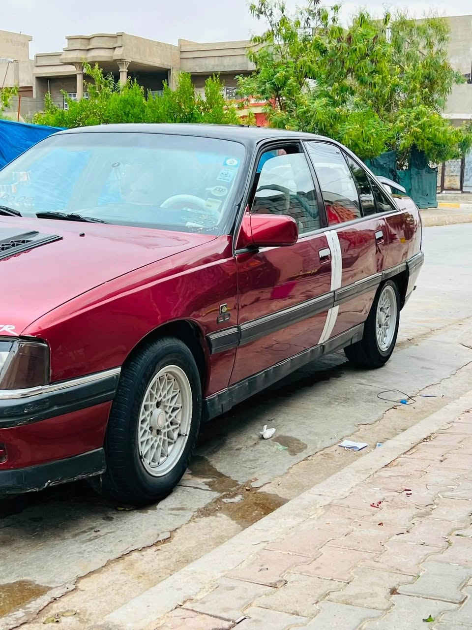 اوبل اوميكا موديل 93 محرك 20 صبغ للجماليه فول نضافه  تايرات جديد راديتر جديد محرك نضيف رقم كركوك دولي سياره باسمي اترايك للبصره سعر37 اوبيها مجال 
للاستفسار ***********

