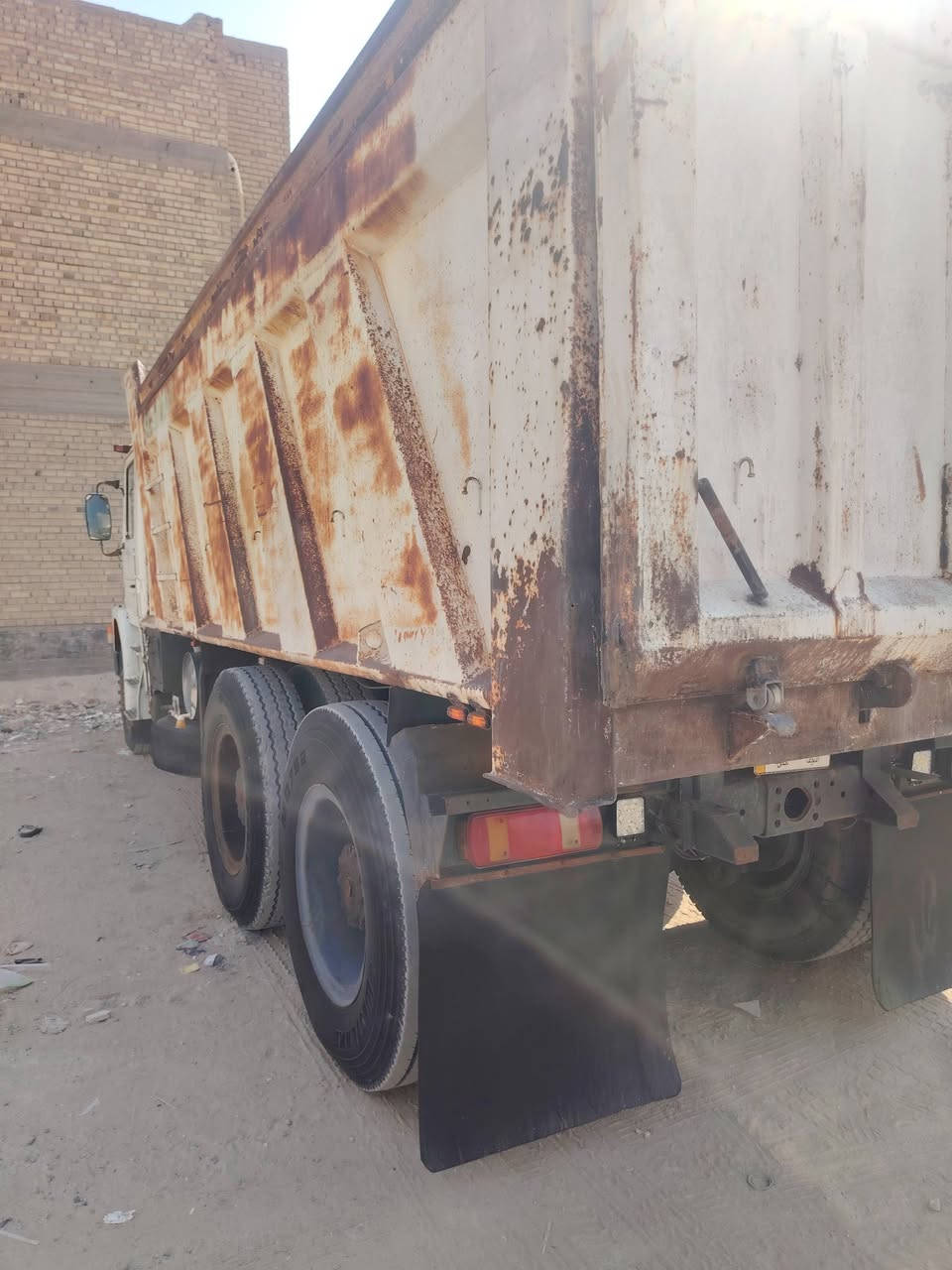 سيارة للبيع اسكانيه الكير خمسه بخمسه مكينه جديده مجموعه نص جي أف البي تخم تاير السياره جاهزه للعمل سنويه الثمانيه وعشرين تسقط ***********
