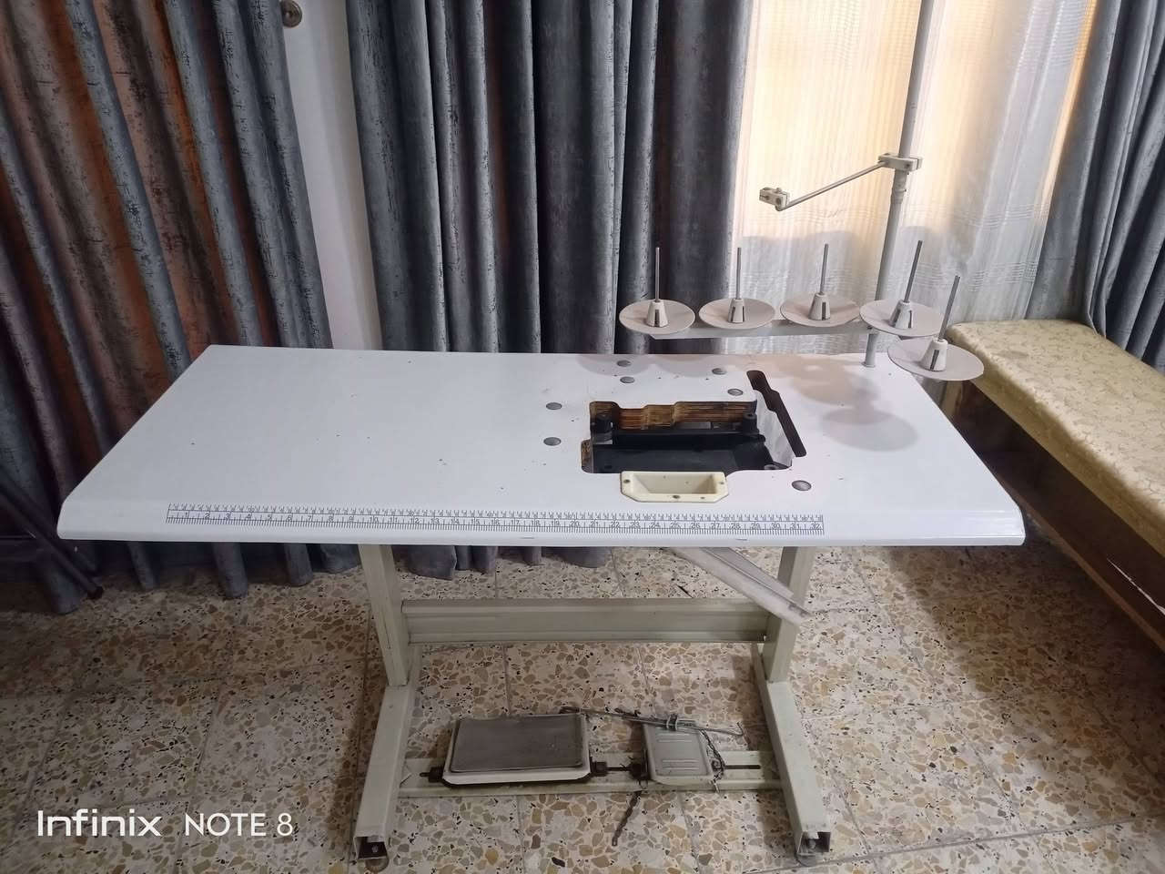 ميز اوفر للبيع سعر 75للبيع رقم التلفون ***********

