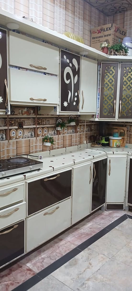 كاونتر للبيع طابقين ***********
