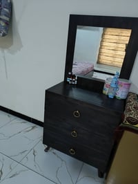 خمس قطع تركي للبيع نظيفه تواصل 07721074464