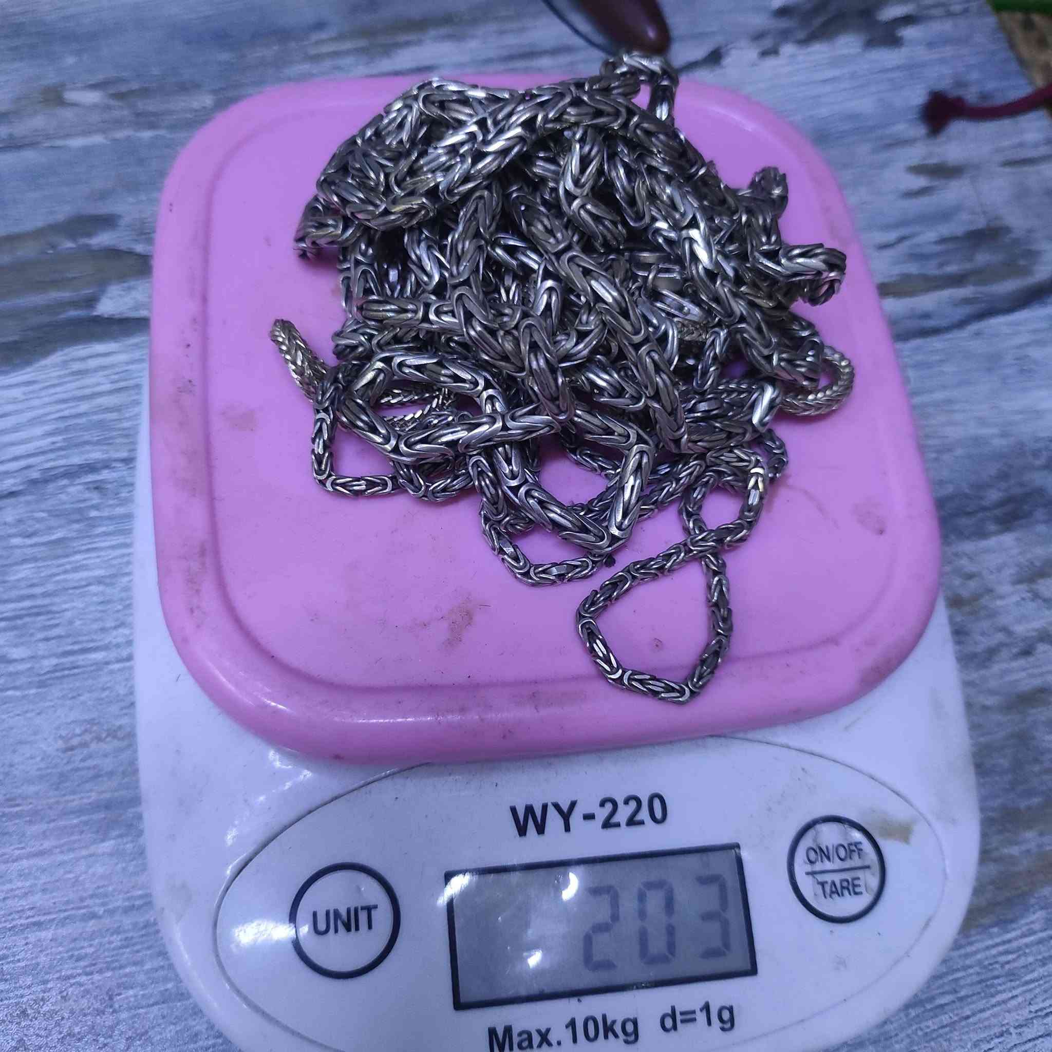 الغرام علا 4000وبي مجال قليل فضه ما مستخدم بس بتصوير مبينه هيج رقمي***********
كربلاء شارع الجمهوريه خلف مجمع الكوثر محل ابو خلف
