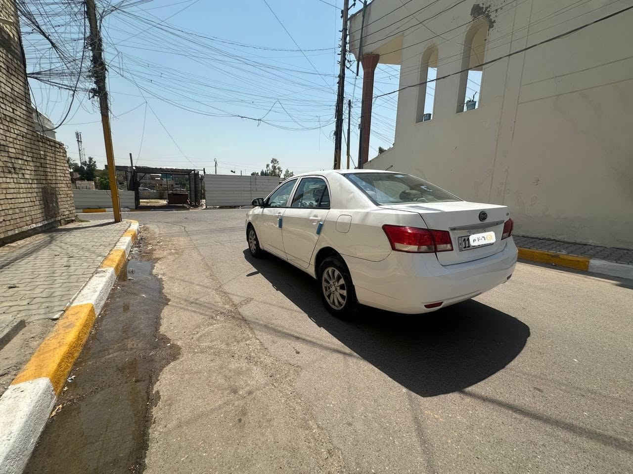 السلام عليكم بي وايدي G3 مديل2013 محرك هوندا ياباني كير عادي رقم بغداد الجديد أنكليزي خصوصي
سياره خير من الله تبريد تايرات صدر بدواخلها حلوه نضيفه 
بلاديه مابيها صبغ فقط هلال واحد معمر وباب بي بارد 
السعر 46وبيها مجال
مكاني بغداد 
رقمي‏***********

