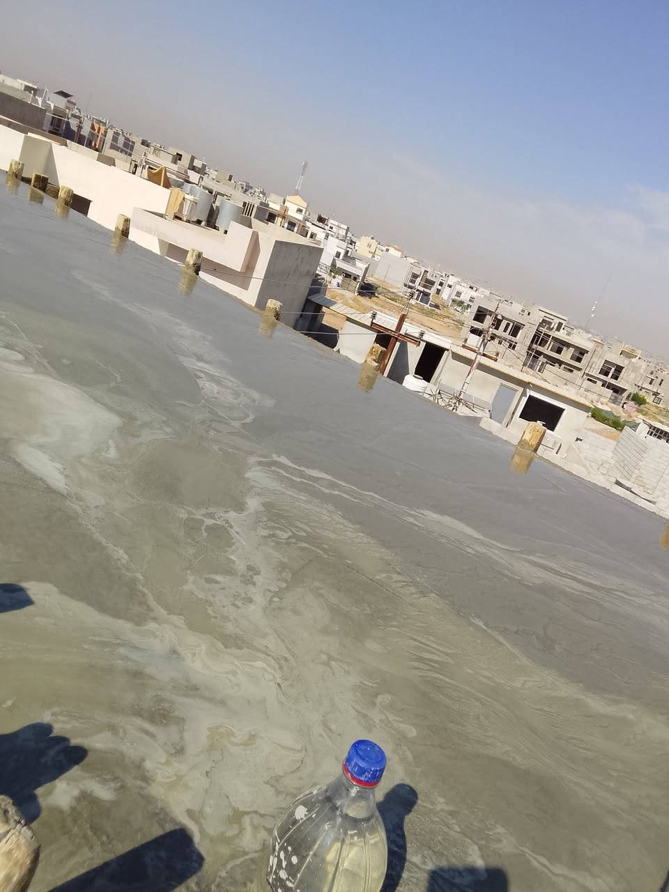 عمال ل كافة اعمال البناء 
قشط جدران 
صب ارضية بيت
تعديل ارضية بيت
حدل ارضيه بيت
لبخ قسطل 
بناء شغلات نواعم
صب بيتونه
صب دنك 
بعض الصور و فيديوات لشغلنا 
مستعدون للعمل في كافة احياء الموصل لتواصل معنا
واتساب *********** 
***********
