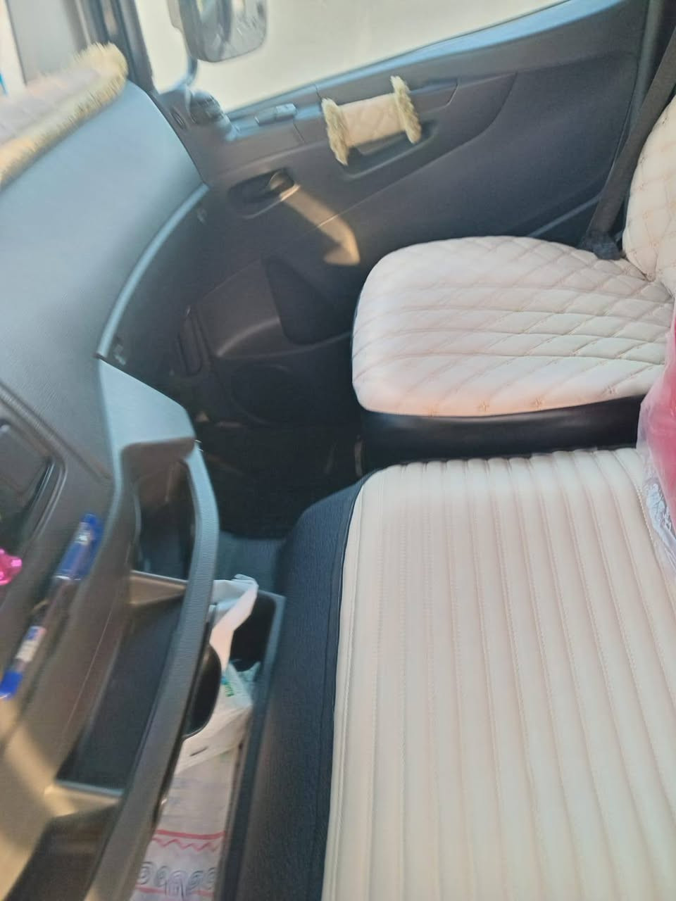 سلام عليكم للبيع فقط
اتيكو موديل 2018  سياره تسجيل جديد ماشيه 300  طول 7.25
ارتفاع البدي 275  تخم تاير  تخم ويل كروم تانكي 300 لتر  حجم 1227ثمانيه گير السياره كارتون   
للاستفسار *********** ‏/ ‪***********‬‏ هذا واتساب فقط
