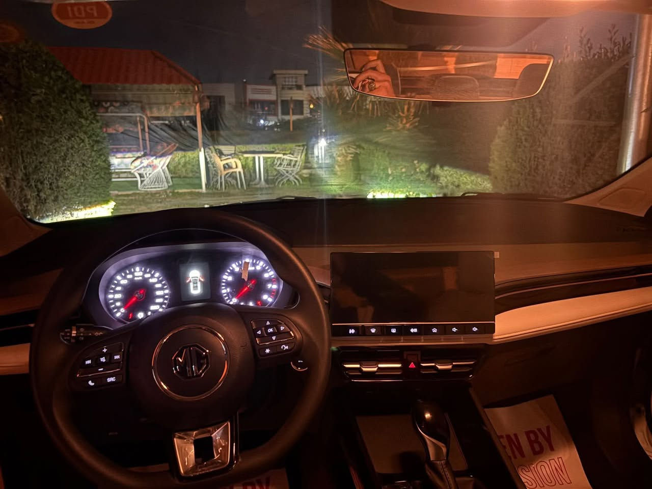 السلام عليكم البيع Mg5 فايف بلاس موديل 2025 ماشية 3000  محرك 1600 cc بصمة كير أوتماتيك تبريد قطعتين سيارة كلين من الشركة هزة لغاية 2028 رقم أربيل  تحويل مباشر السعر 120 وبي مجال التواصل *********** واتساب فقط
