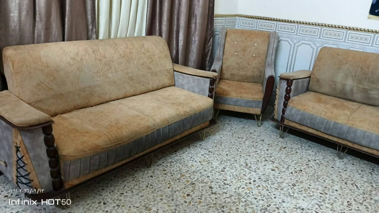 تخم عشر مقاعد للبيع تكمه مانازل تجي واشوف سعره 150شراي يتفضل خاص مكاني بغداد حي اور مقابل جامع الفردوس رقم الهاتف بي واتساب ي ستفسار خاص ***********

نص مكتوب في الصور:
- ٠١:١١ ٢٠٢٦/٠٩/١٣
- Infinix HOT 50
- ٠١:١١ ٢٠٢٦/٠٩/١٢