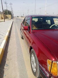 مرسيدس • موديل ١٩٩٠ • مكينة ثنين ونص