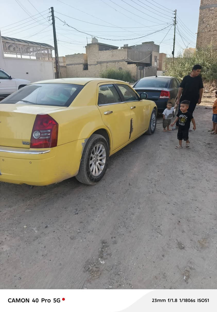 سلام عليكم للمراوس فقط بجمسي الفينيه اوباما 2010رقم نينوى سيارة فول مواصفات ما عدا الفتحة محرك 3500اصل بجم هيمي بيها سقف مبدل تخم تاير تبريد ثلج رقم الموبايل بي واتساب ***********
