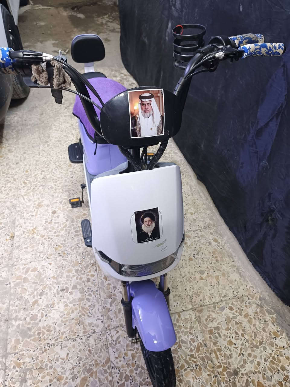 دراجة شحن للبيع نضيفة مابيها اي عطل سعرها 350 وبيها مجال مكاني بغداد البلديات تواصل..او اي استفسار عن دراجة ***********
