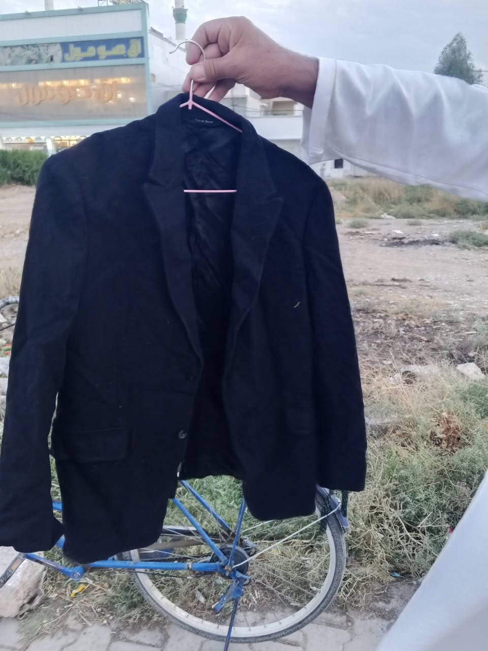 جاكيت رجالي • حي الزوراء • مقابل اقصومول