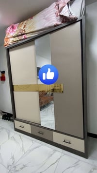07728422436السعر 100
