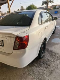 اوبترا • ٢٠١١ • ضرر امامي