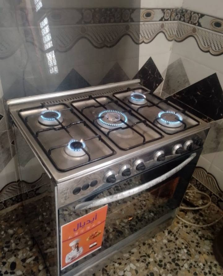 طباخ 175كاونتر350بيهن مجال مدينة الصدر اكو توصيل ***********
