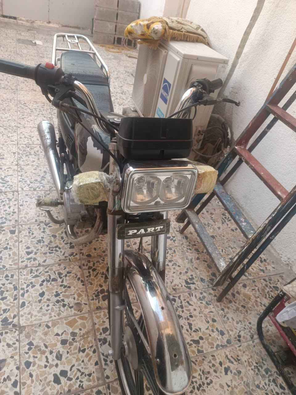 دراجه للبيع مكينه مكفوله
رقم وسنويه 
مليون و100
المكان البصره الزبير 
***********
