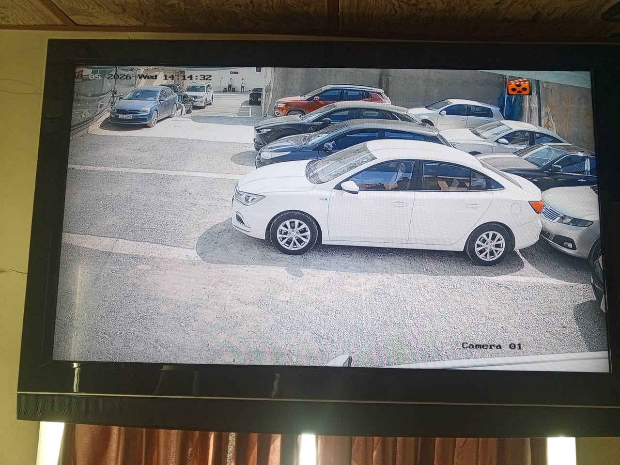 الحمدلله کارێکی نوێمان بۆ گەراجی پیرەمێرد 
بەستنی 16 کامێرای 2 مێگا پێکسڵ HIKVISION
شەو ڕۆژ ملەوەن فول HD

کۆنێکت کردنی بە موبایلەوە
 💯💯💯✅✅✅✅💯
بە شێوازێکی هەندەسی و جوان بەرزترین کوالێتی جۆری هایڤیژن وە گشت جۆرەکانی کامێرای براندی (Hikvision) ی ئۆرجیناڵ بە هەموو (مێگاپێکسڵ)ێک بە هەرزانترین نرخ بەردەستە ✅✅✅✅
بە سەرپەرشتی وەستا سیڤەر 
ناونیشان ,,,,, سلێمانی شەقامی کاوە 
بۆ زانیاری زیاتر پەیوەندی بکەن بە 

Viber *********** 📞📞📞📞
Whatsapp *********** 📞📞📞📞
