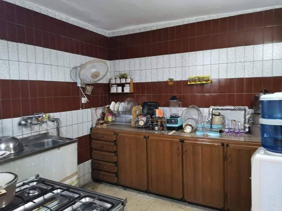 الدر للبيع المساحه ٢٨٠ متر الوجها ١١ العنوان موصل زنجلي فرع الصاروخ للاستفسار الاتصال على الرقم *********** ***********
