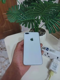 آيفون 8 بلس • ٢٥٦ • بطارية ٧١٪
