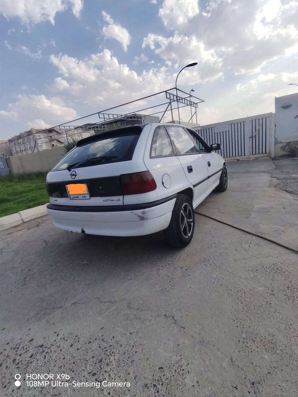 اوبل استرا للبيع في الموصل موديل ١٩٩٣ اللون ابيض محرك ١٦ التواصل خاص ***********
