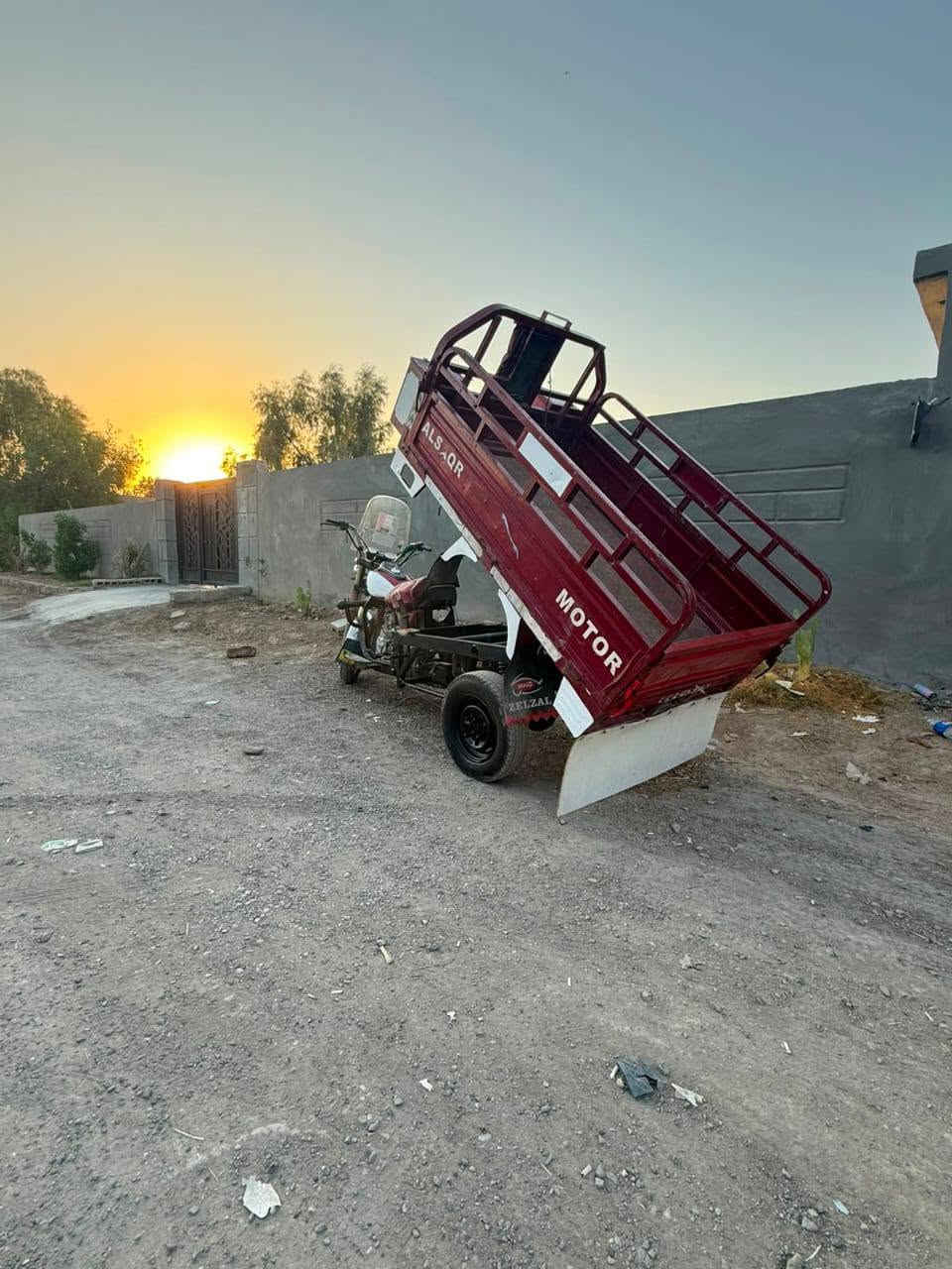 سلام عليكم ستوته ام طير فحل عالي ستوته خير من الله كهربايات كلهه شقاله  جنوبيه مو شماليه شرط ترقيم مكاني ديالى شهربان سعر 1200 *********** عيني ملاحضه موو شراي لا يعامل يكسر بل حاجه
