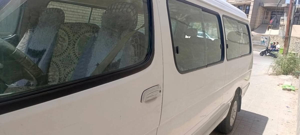 جمبي موديل 15 ،،استلام 19،،سيارة نظيفة ماشية قليل،،كلها بلادية ،،محرك وكير بلادي،،ما مبدل بيها اي شئ،،السنوية بأسمي،، رقم انكليزي بغداد بس ع الاستلام،،السعر 85 ورقة ،،،للاتصال ***********
