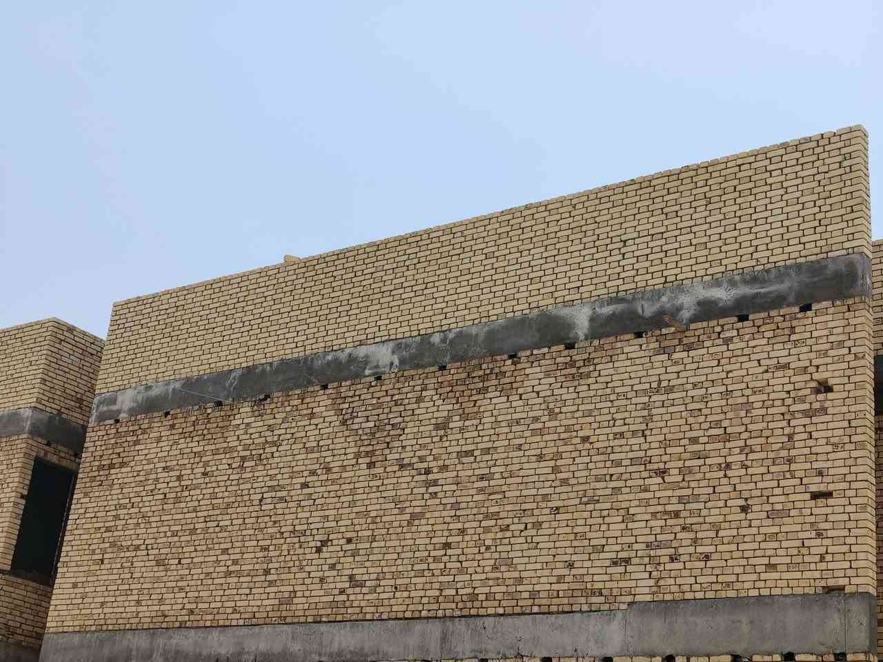 السلام عليكم خلفه بناء متفرغ حالين شغل نضيف وحلو اشتغل على الدبل ومكطوعه واتزام بعمل واستفسارعلى رقم ***********
