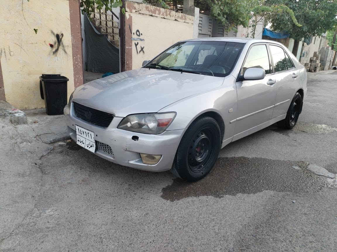 Lexus 2000
فرۆشتن یان گۆڕینەوە 
لێکزس مۆدێل ٢٠٠٠ 
مەکینەی ٢٠٠٠ ڤیڤیتی گێڕ عادی ٦ گێڕ 
سەنەوی ساڵێکە بەسەر چوە ٨ وەرەقە خەرامەی تیایا دوای معامەلە ئەگەڕێتەوە 
تەبرید لەسەر سویچ 
٤ جام کارەبا 
ئاوێنە شەفت
تراکشن 
سەیارەیەکی توند تۆڵ و نەرمە 
گێڕ و مەکینە و هەموو گیانی بەشەرت 
نرخ ٣٦ کەمێک معامەلە
ژ.م *********** دخان, السليمانية

