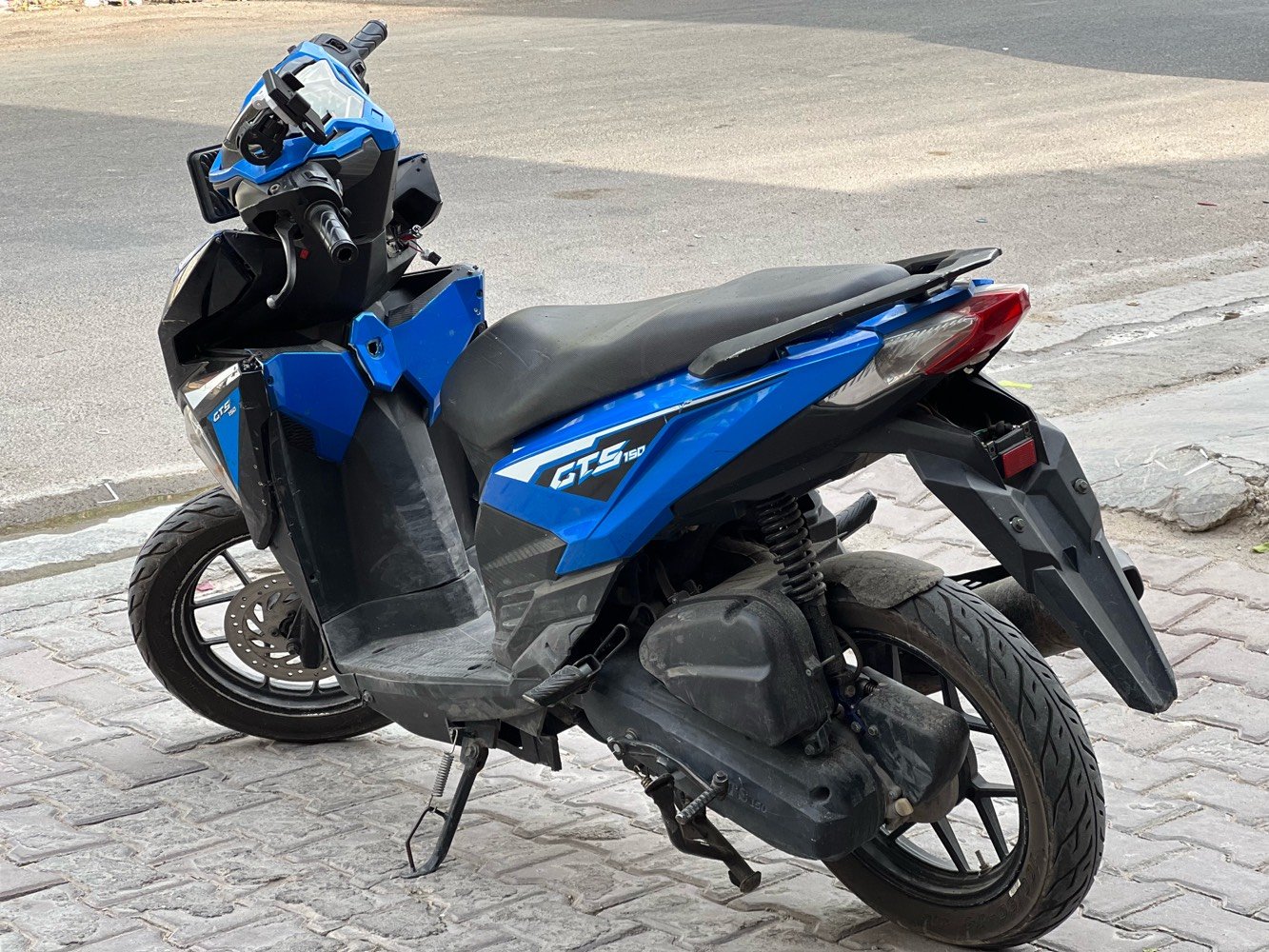 Gts150cc مكينه مكفوله الدراجه كبل للشارع مناقصه شي بس ترتيب للكفر