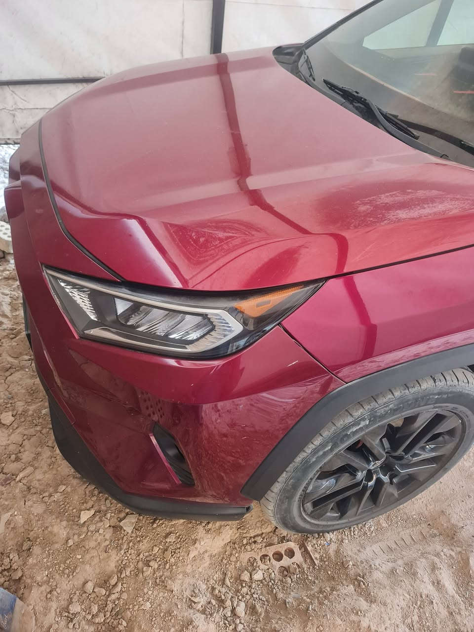 راف فور 2019 XLE بريميوم فول مواصفات الياباني الاصلي يعني رقم الشاصي يبدأ بحرف(J) بانزين فقط مو هايبرد السياره وضع الوكاله رقم بغداد مناقصهه برغي بجم كبس مكفول صور الحادث مرفق بالمنشور بيهه قطع صبغ ماشيه 72 الف ميل 
السعر 175$ بيهه مجال بسيط مكان السياره بغداد الكرخ للإستفسار الاتصال على الرقم او وتساب ***********
