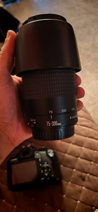 كانون 1300D • عدسة 18-55 • عدسة 75-300