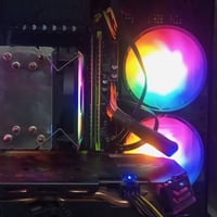Xeon ١٤نواة • RX580 ٨GB • شاشة ١٨٠Hz