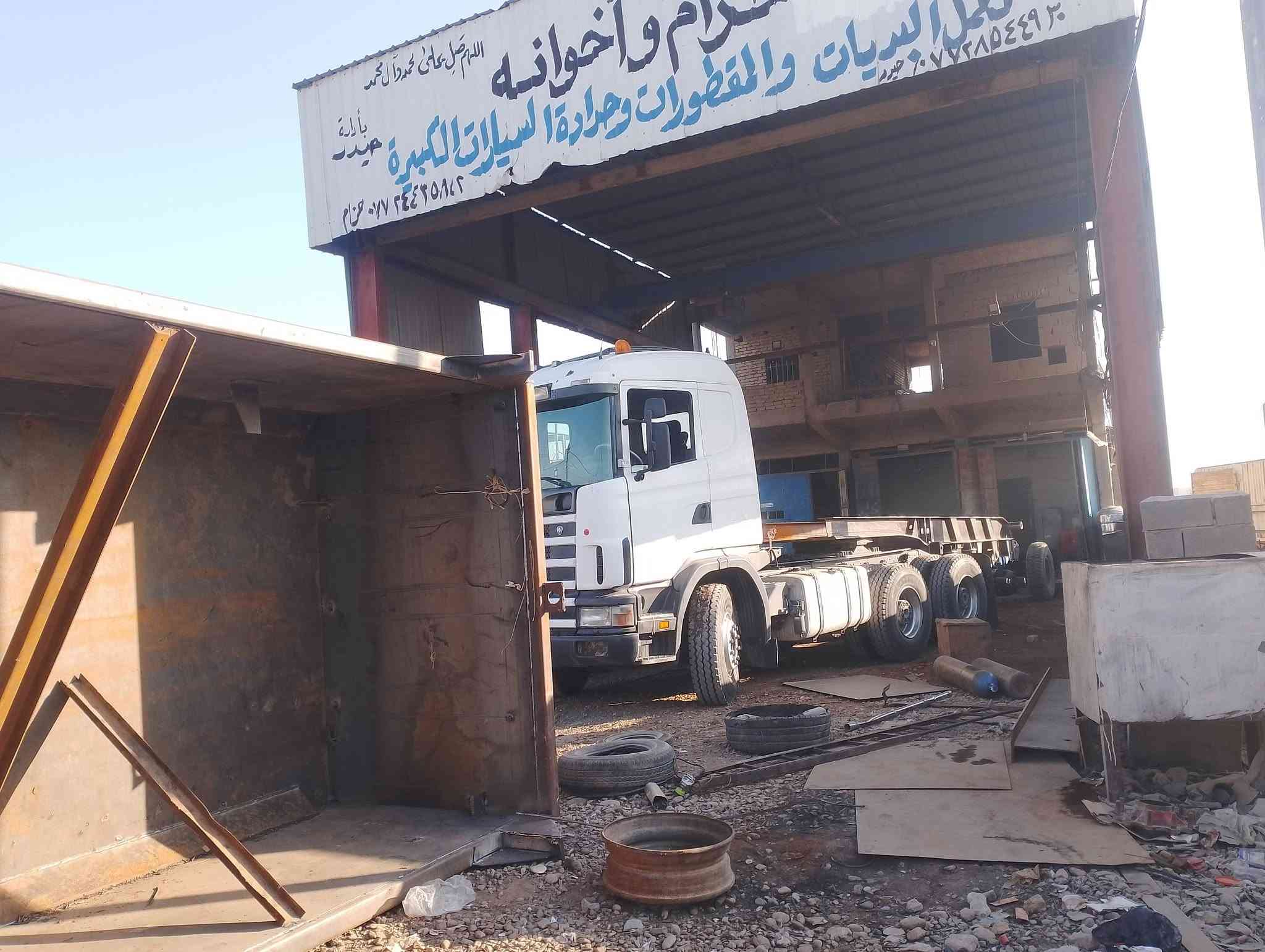 حداده عامه عرباين ماموت وماكنيسان ذرعا 30متر شاصي 16شريط12 كاعيه 8ملم صفاح 6ملم/***********
