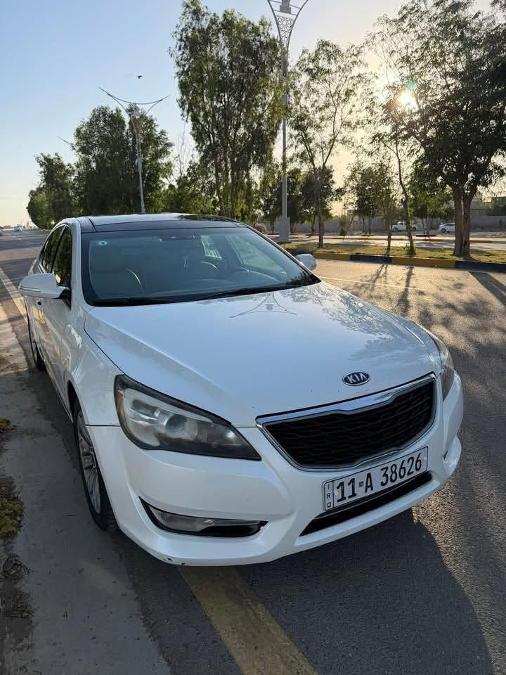 كـيـا كادنزا 2011 خليجي  VIP Kia Cadenza
للبيع او للمرواس بجيب او جالنجر 
محرك V 6 3500

المواصفات

كشنات تبريد وتدفئة 

السقف بانوراما

�️الكشن والاستيرن يرجع  تلقائي عند التشغيل والاطفاء

بصمة دخول+ بصمة ابواب + دخول ذكي

مري شفط مرايات قلاب مع الـ R

 تبريد قطعتين 

ترحيب عند الأقتراب

كامره خلفيه 

حساسات 

تحكمات ستيرن 

كزوز سرعه

كشنات جلد كشنات الامامية كهربائية ميموري تدفئه وتبريد 

برده خلفيه كهربائية 

اضاءة المحيطية + انارة في الدوسات 

نظام صوتي Infinity

*********** واتساب 
مكاني ديالى _ بلدروز السعر 108 وبيها مجال شي بسيط
