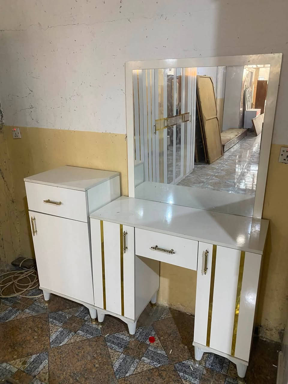 نضافه فول 9 قطع متواجد خاص او واتساب ***********

