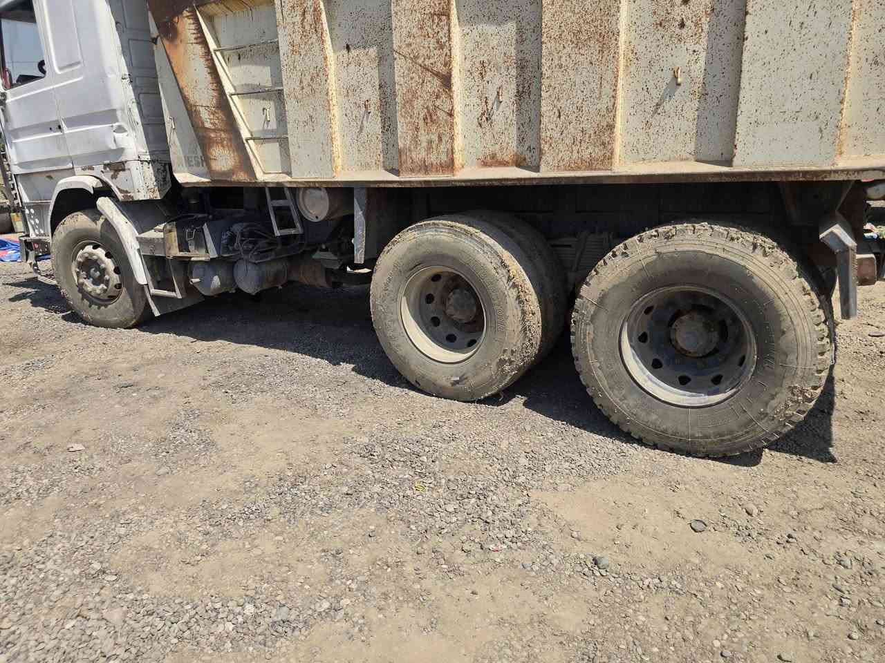 للبیع  مجوعە   مکان اربیل کویر  ***********   ***********
