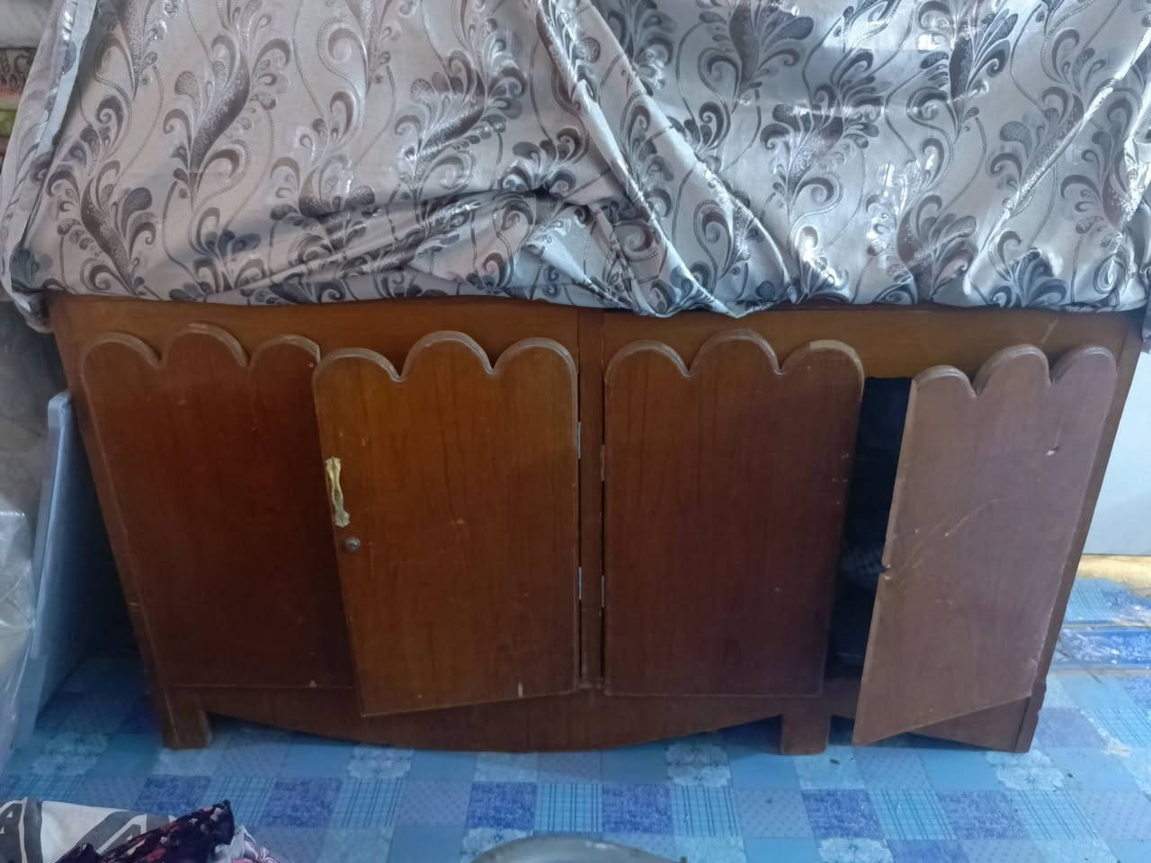 غراض نضيفات سعرهن ١٢٥ 
مكاني ناصريه مركز 
واتساب  ***********
