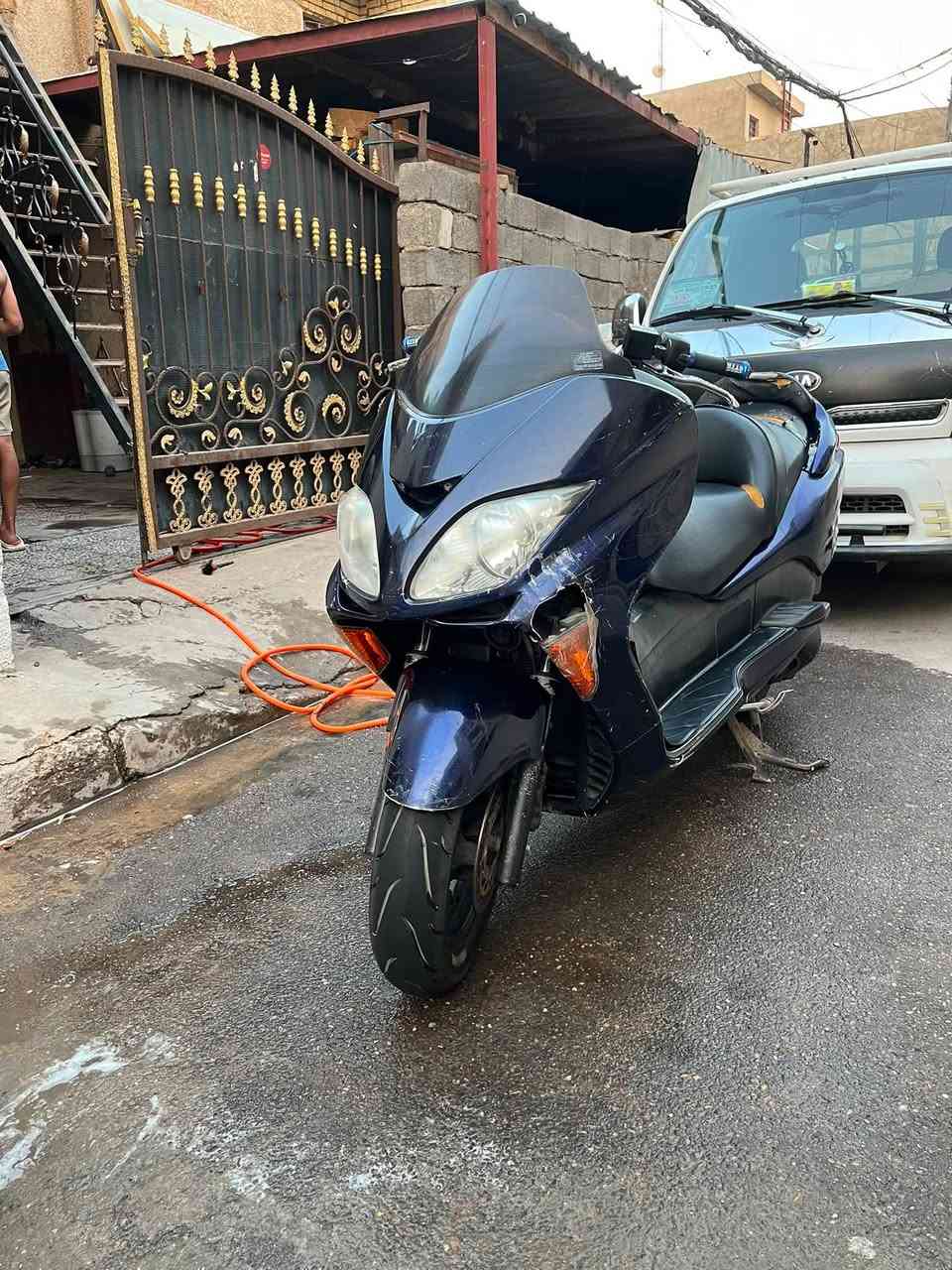 السلام عليكم 
دراجه فورزه 0.8 للبيع دراجه مكينه مكفوله برغي مامفتوح بيه والكهربائيات كله شغاله ومابيه اي جطل بلادي والكير شغال دراجه بلاديه بس الكفرات يرادله ترتيب وبيه  كسر بلبجمً مثل ماموضح بصوره  ودراجه شوفت عينك بوربرن خلفي يرادله تبديل بي صوت ودراجه ماشيه 53 الف حقيقي 
والكير مالته 6 نمر واوراق كامله واصوليه سعره 850 الف وبيه مجال حك الجيه مكاني دوره شارع 60 وهذا رقمي ‭***********‬
