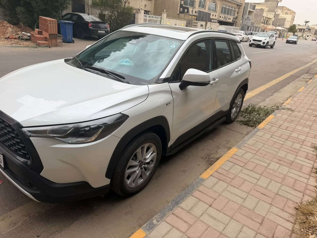 كورلا كروس • ٢٠٢٤ • جلد