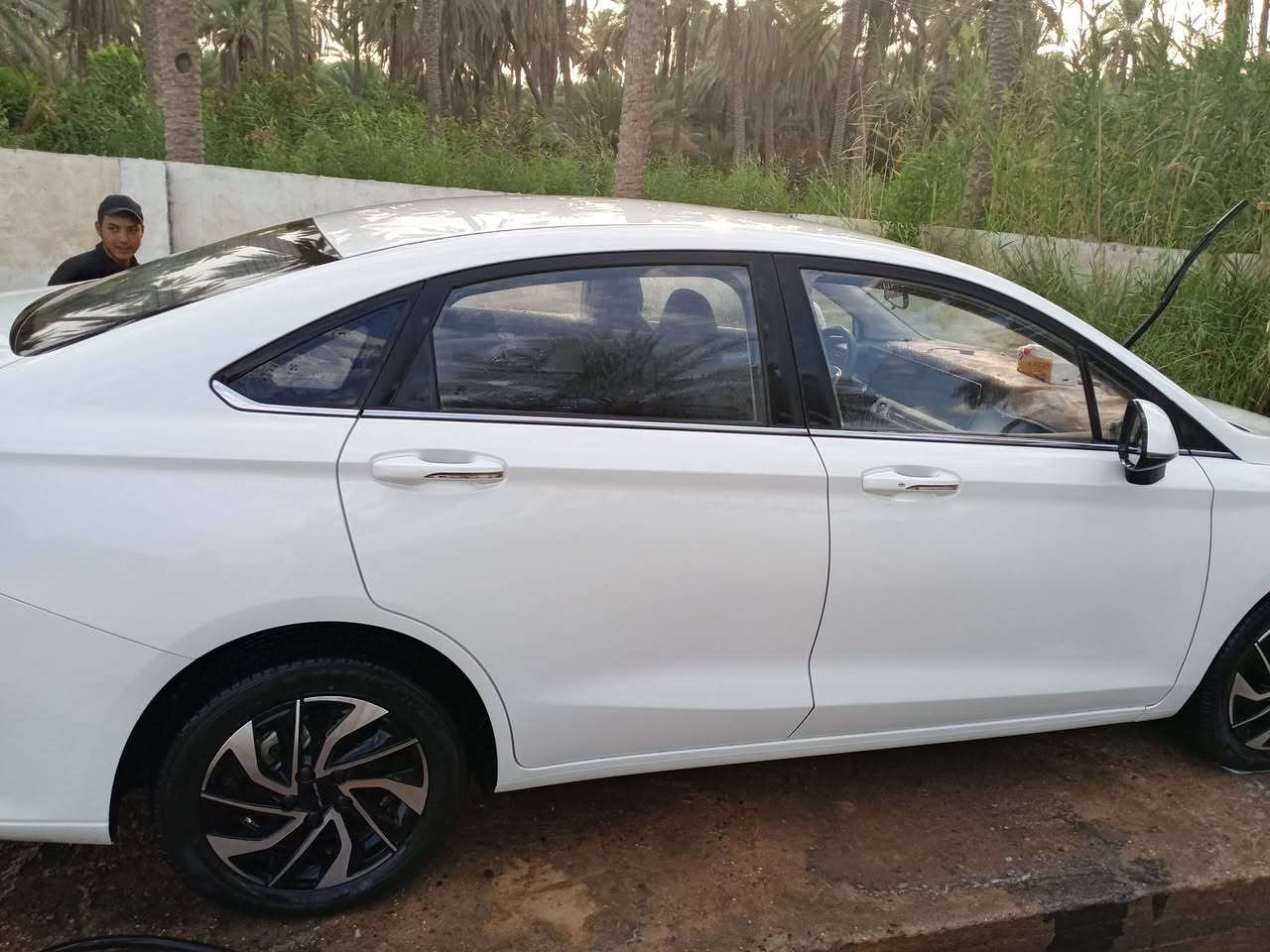 للبيع سياره بايك حره يو فايف بلص بدون رقم 
..BAIC U5 PLUS
 موديل 2026
حره 
مواصفات ....
ويل كب 
طي المرأة الجانبي
انذار
تحديد مسار
مثبت سرعة 
حساسات كامرات ٣٦٠ 
رؤيه محيطيه تنبيه مركبات جانبي
كشاف ضبابي 
مانع انزلاق 
كشنات جلد نابا 
سستم صوت روعه اعتمادي 
ارباك 
محرك  تنفس طبيعي ميتسوبوشي ياباني 
كير ياباني ايسون
هند بريك كهربائي 
جام كهرباء 
مثبت سرعه 
تدفئه تبريد سياره 
سيارة زيرو 
السعر 120 $ وبي مجال بسيط للشراي الجاد
***********
