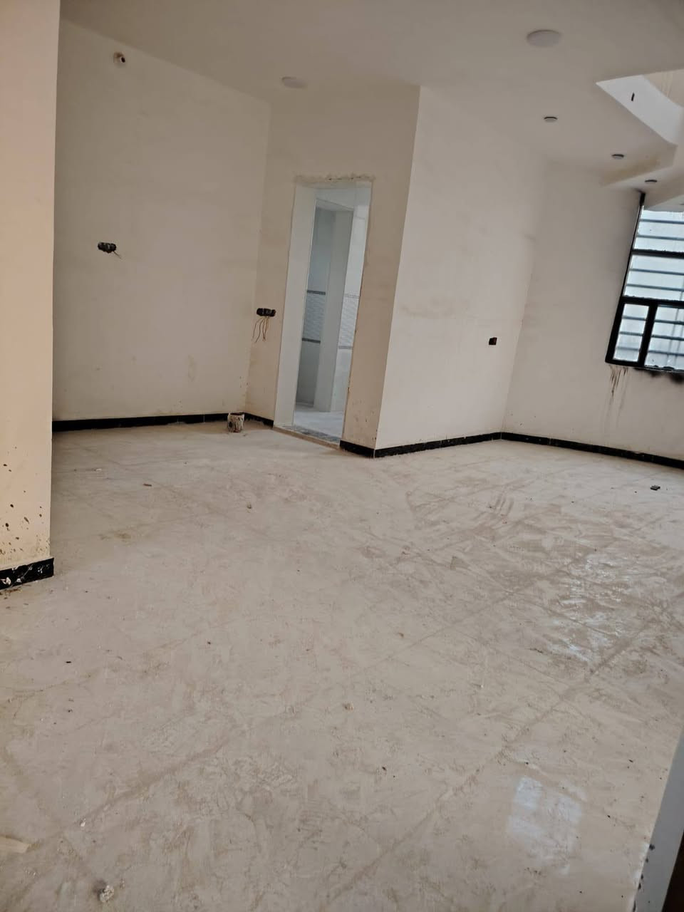 السلام عليكم "بيت بناء حديث!! درجه اولى زراعي
على قانون 117 معامله تطويب كامله 

المساحه 450 متر مجاور مدرسه المبادئ

قرب الجسر "للبيع"

صب كونكريت مسلح طابوق درجه اولى طابق واحد

مساحه البناء 300 متر  

محد ساكن بي قبل و السعر مناسب ويحتاج فقط صبغ لأن انترك فترة! 

 الذي يرغب بالشراء التواصل على الرقم   

‏‪‏‪***********‬‏
