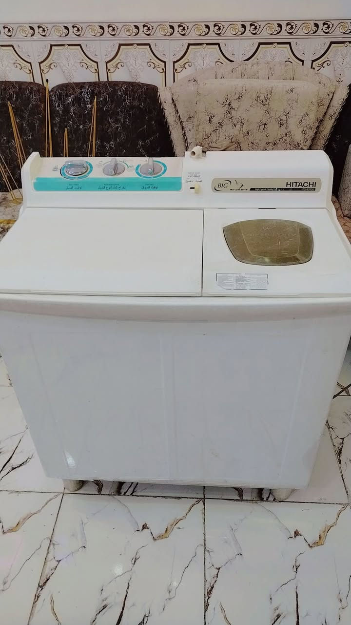 وجبة جديده للغسالات المستعمله لو اتلحك لو لا غسالات نضيفه هيتاشي الياباني ٢٥كيلو ٩٥ وبيه مجال بسيط والثانيه هيتاشي أصغر منه ١٨كيلو بيع ٩٠ وبيه مجال بسيط وغسالة هيرو المصريه الحجم الكبير ٣٥ كيلو بيع ٩٠ وبيه مجال بسيط وغسالة روني ٢٥ كيلو بيع ٨٥ وبيه مجال بسيط كولهن انضاف هاتف*********** بيه واتساب
