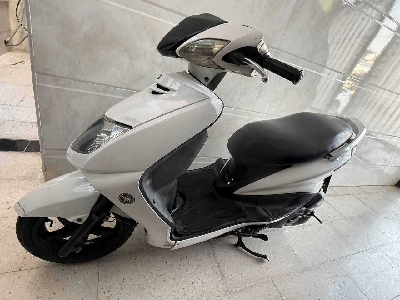 سكنس ياباني    نظيفه. كلهه شغله فقط طوافه بانزين السعر800
***********
