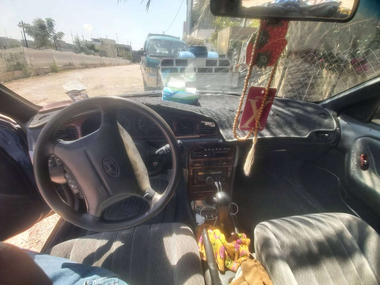 السلام عليكم 
سيارة للبيع سوناتا تو 1993كحلي سيارة كامل من كلشي كير اوتو ماتيك 
مكان ديالى 
سعر 45 
متواجد على الفيس او هذا الرقم لتواصل ***********
