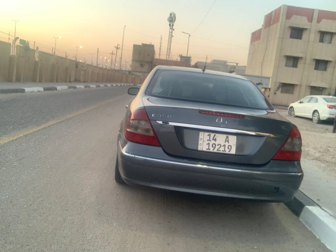 مارسدس E350 محرك جديد 6 سلندر موديل 2008 سيارة جاهزة مصبوغة حزام والدعامية الامامية يرادلها صبغ كهربائيات كاملة تبريد وكلشي السعر 90 وبيها مجال مكاني بالبصرة

***********
